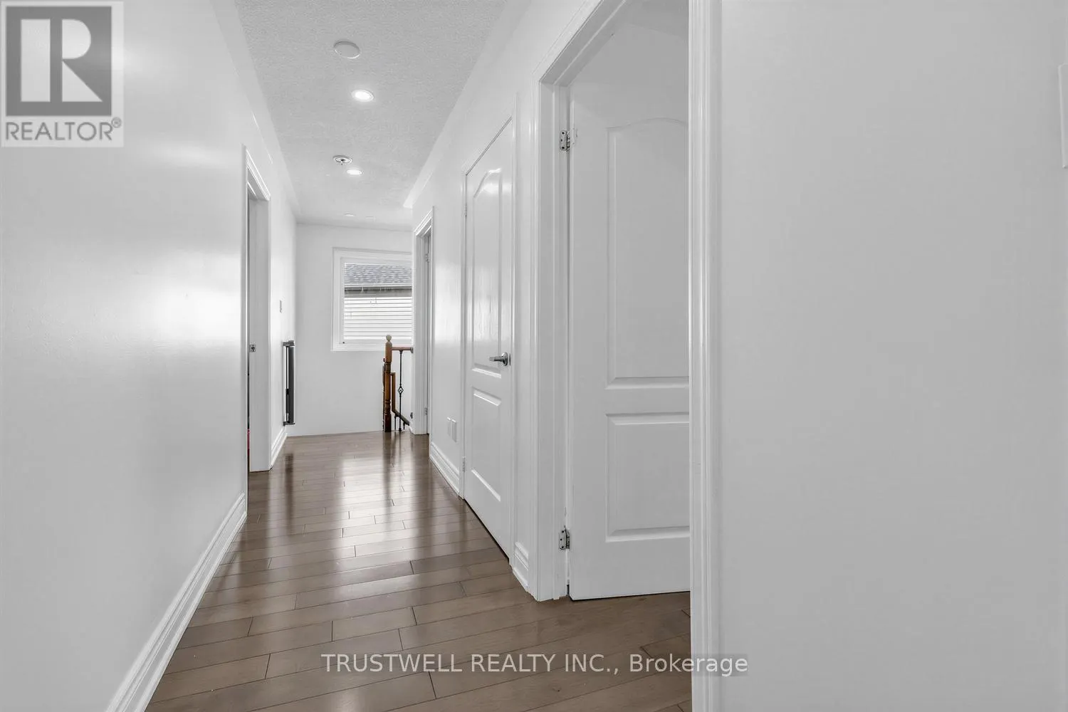 3 WALDRON COURT