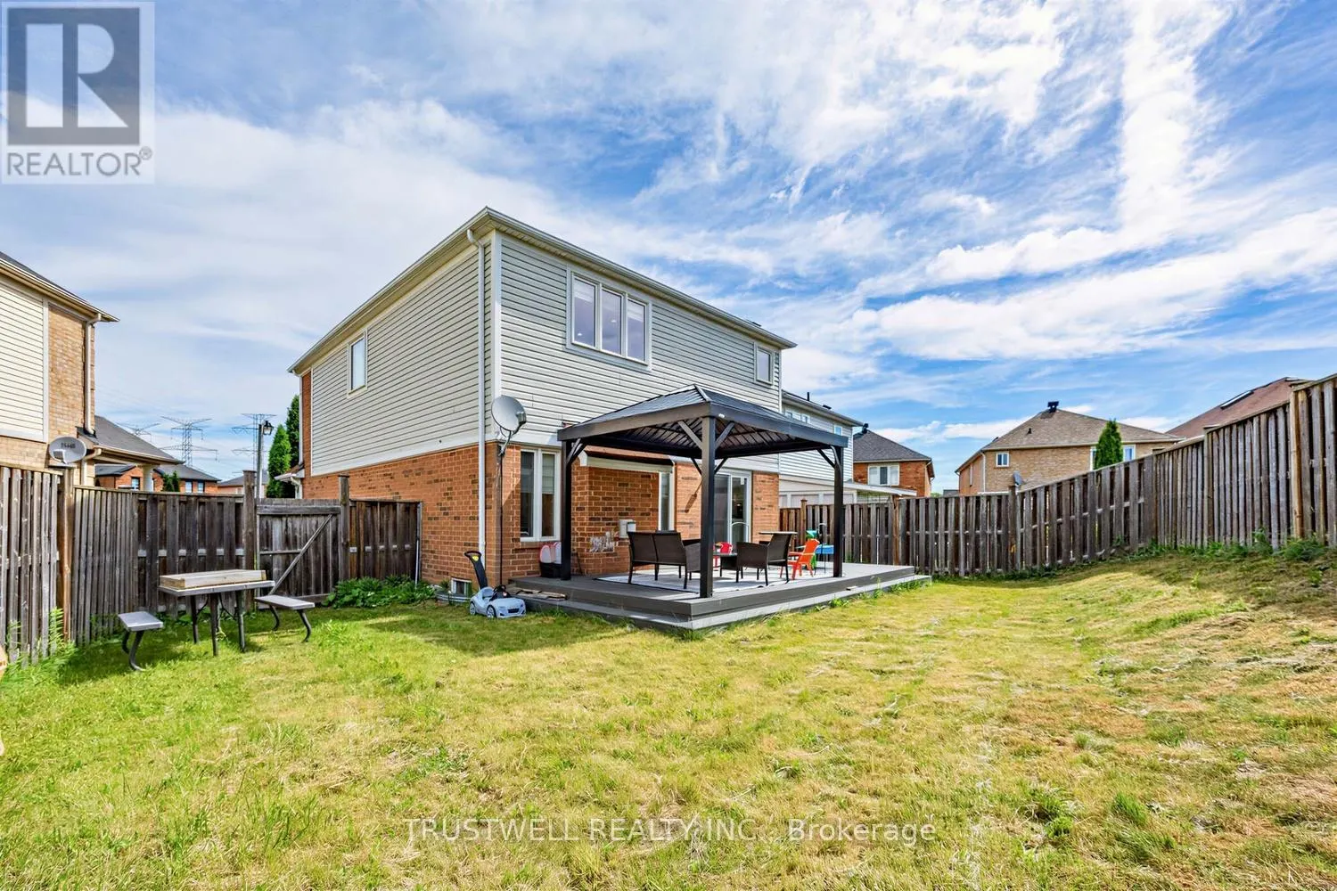 3 WALDRON COURT