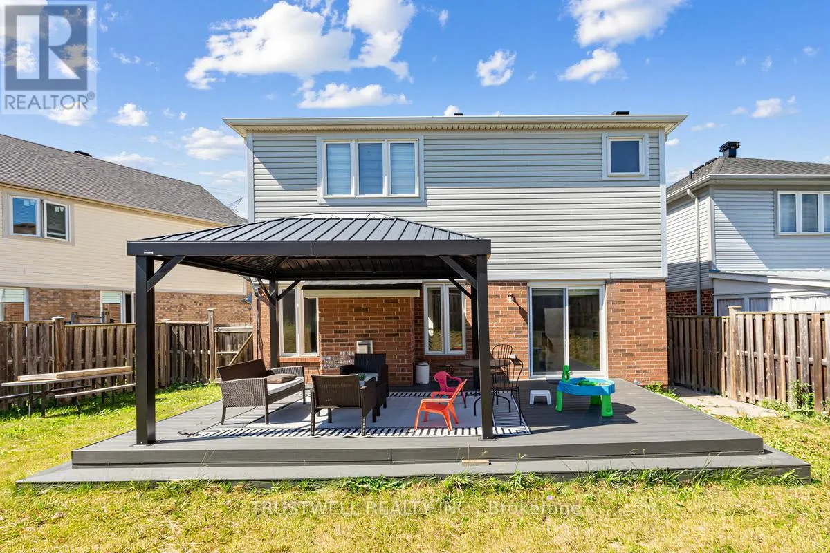 3 WALDRON COURT