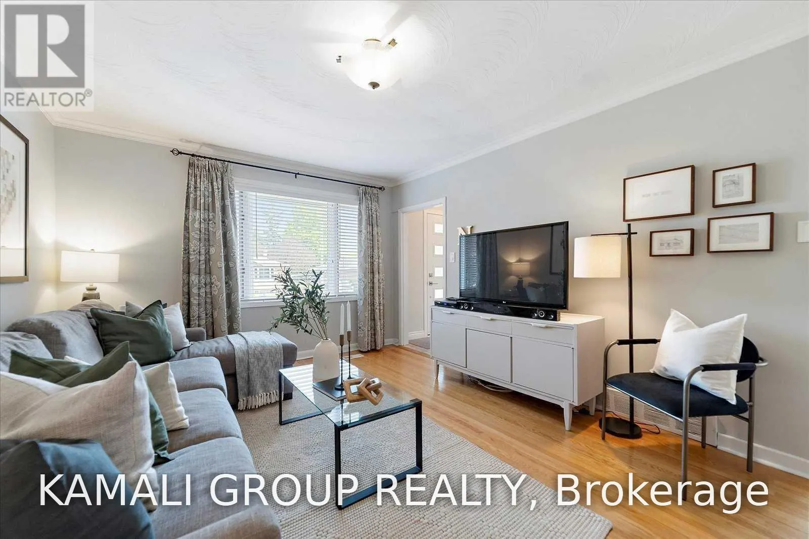 MAIN - 714 GILBERT STREET W