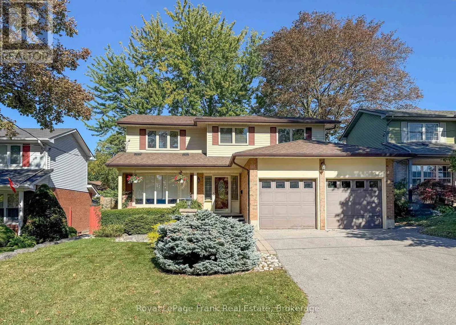 204 ST JOHN STREET E