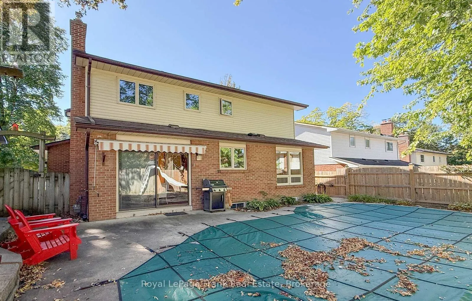 204 ST JOHN STREET E
