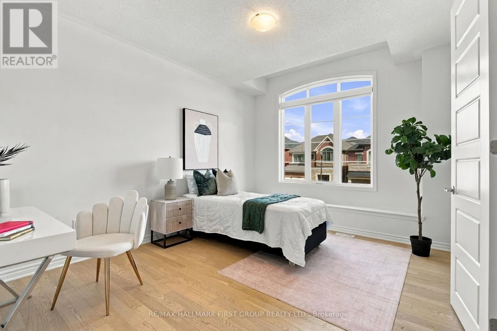 3302 MARCHINGTON SQUARE