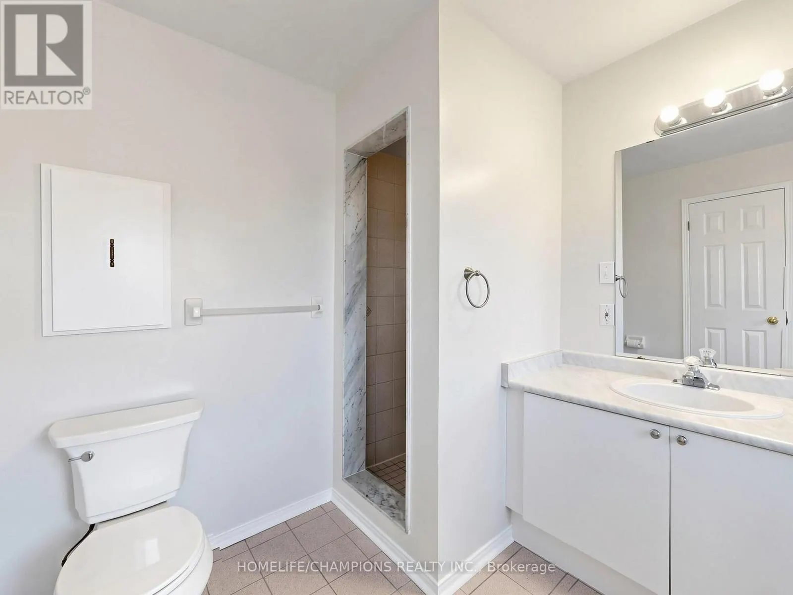 1622 SANDHURST CRESCENT