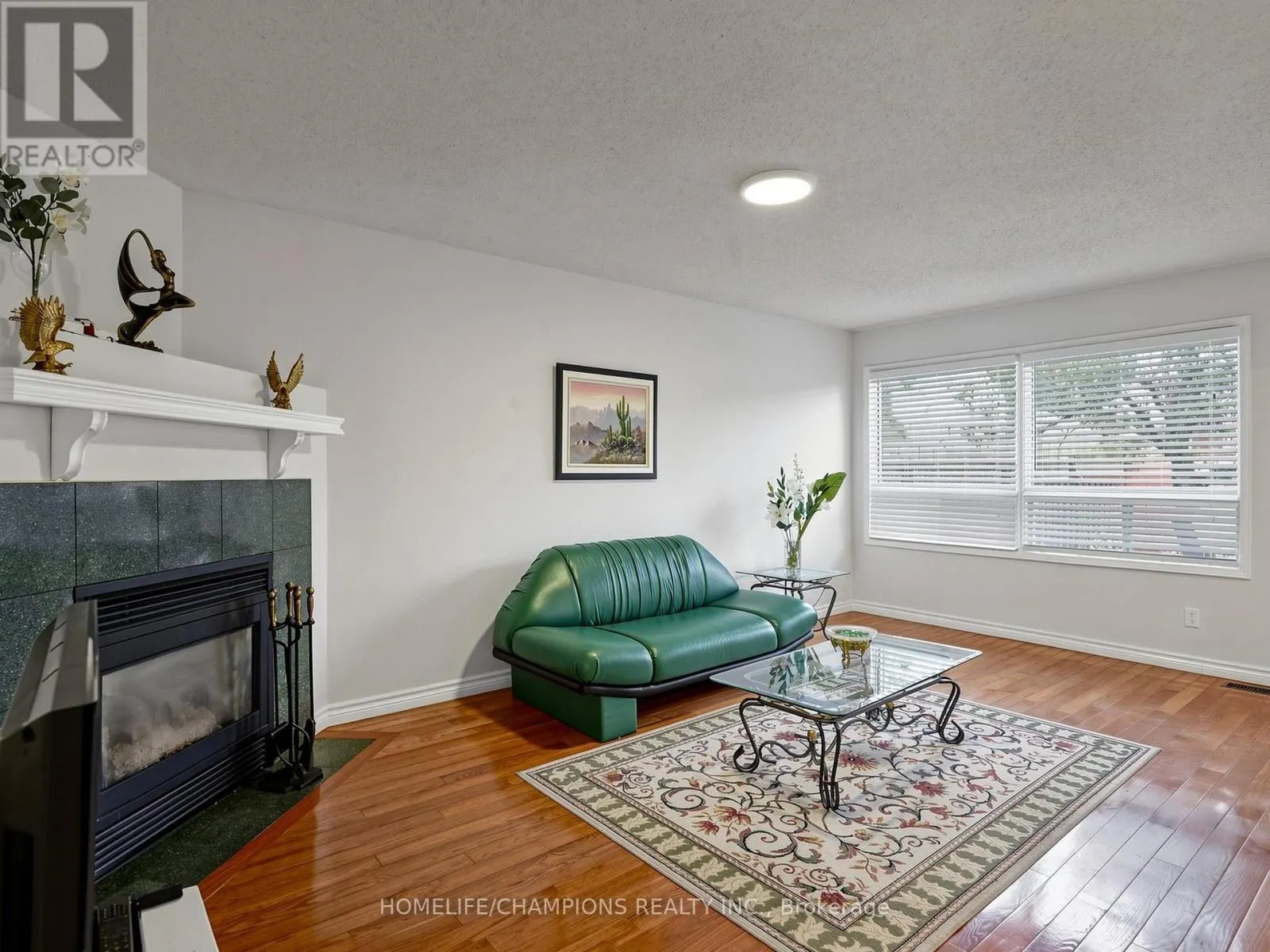 1622 SANDHURST CRESCENT