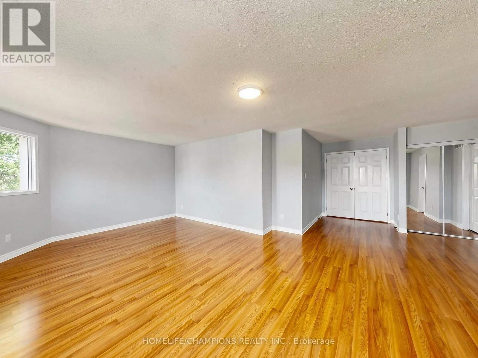 1622 SANDHURST CRESCENT
