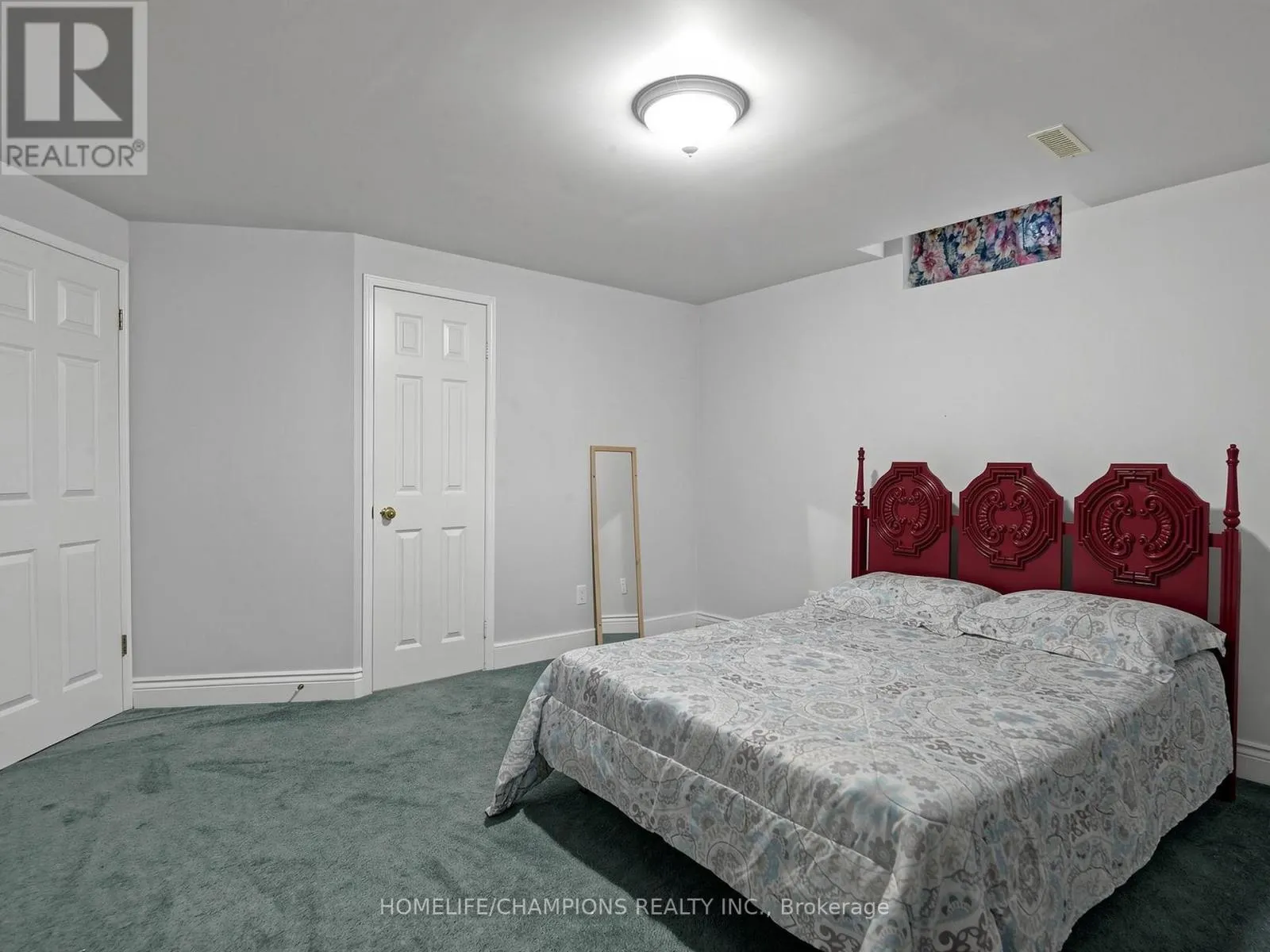 1622 SANDHURST CRESCENT