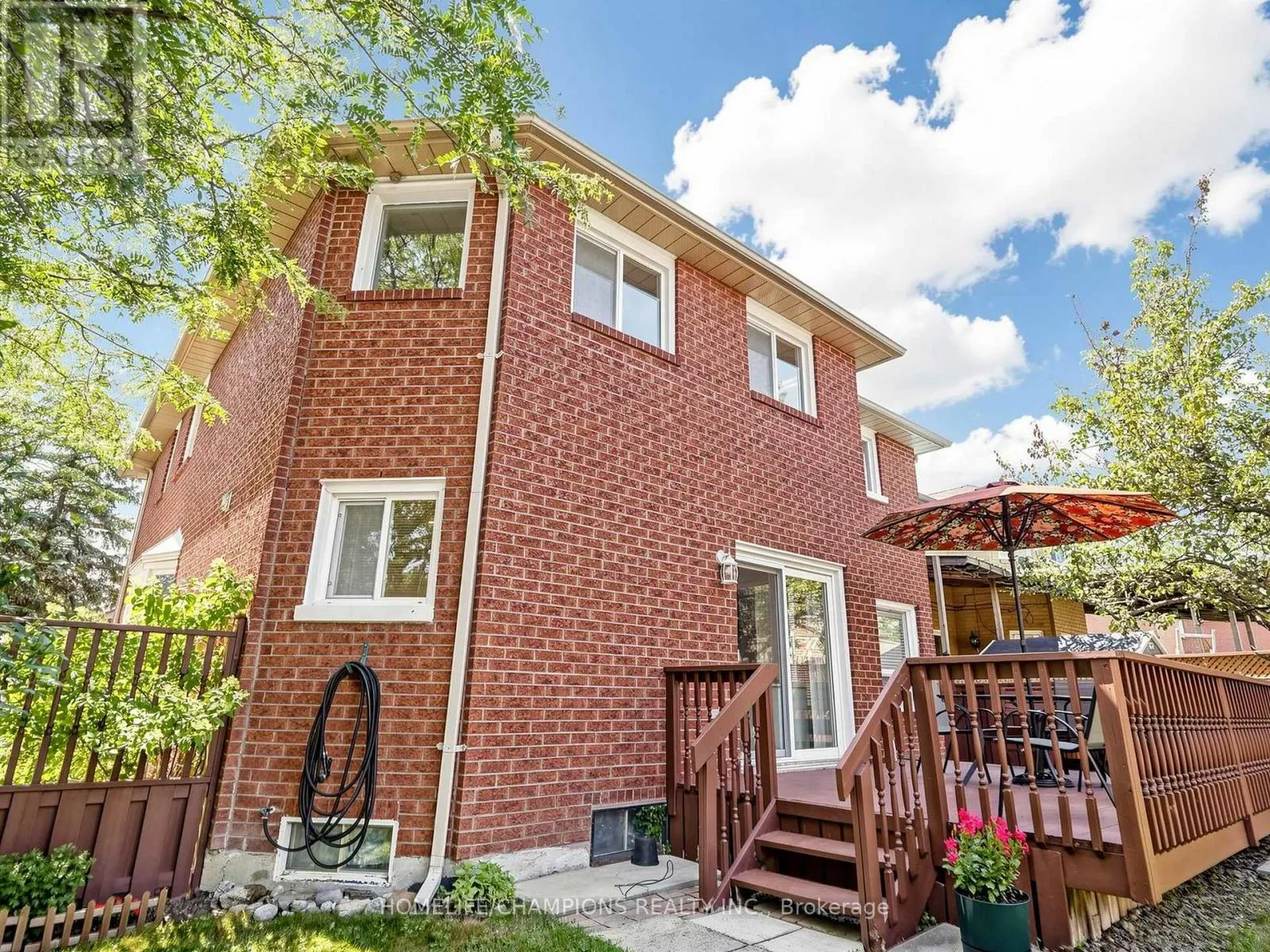 1622 SANDHURST CRESCENT
