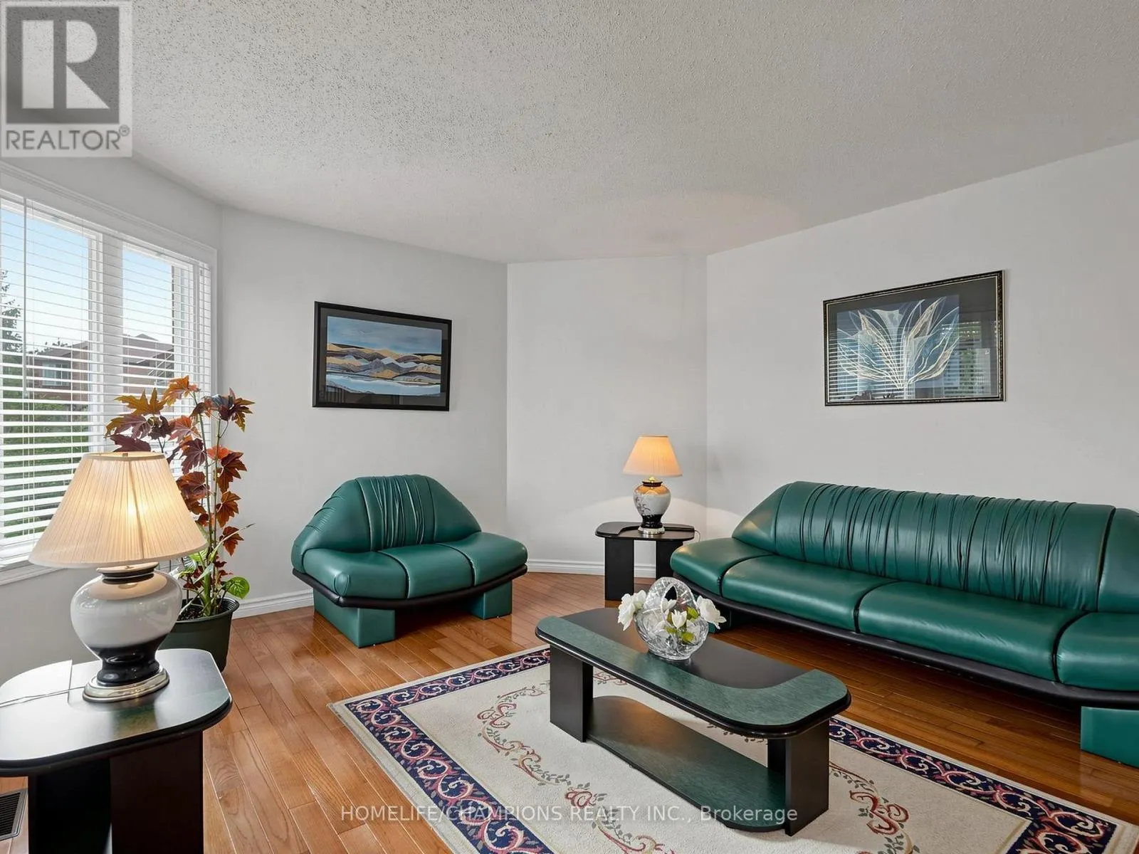 1622 SANDHURST CRESCENT