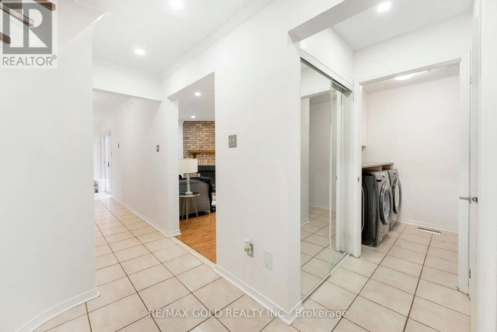 299 DELANEY DRIVE
