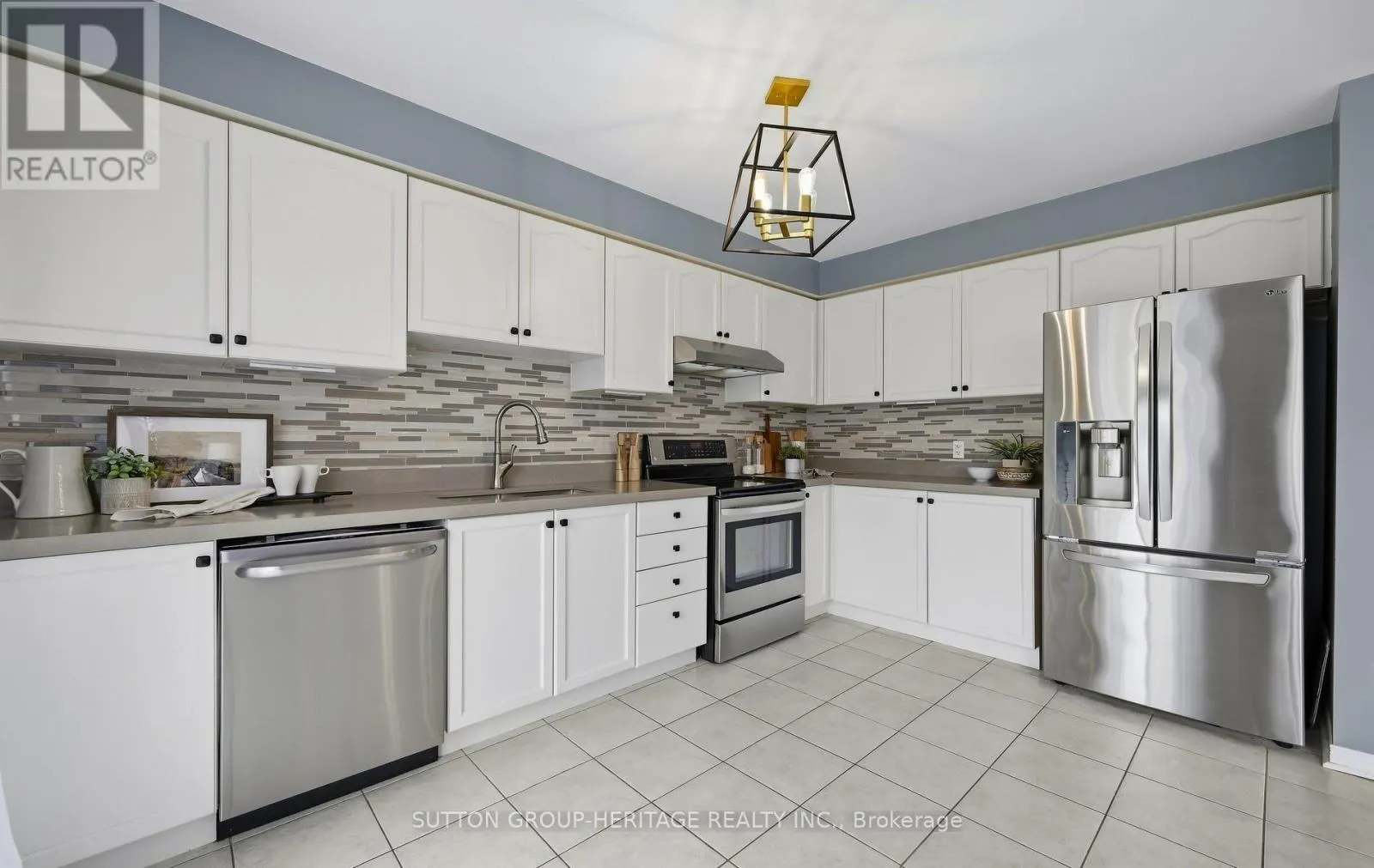 1431 GLASPELL CRESCENT
