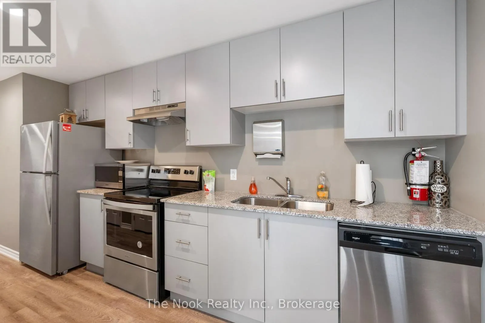 226 - 290 LIBERTY STREET N #226