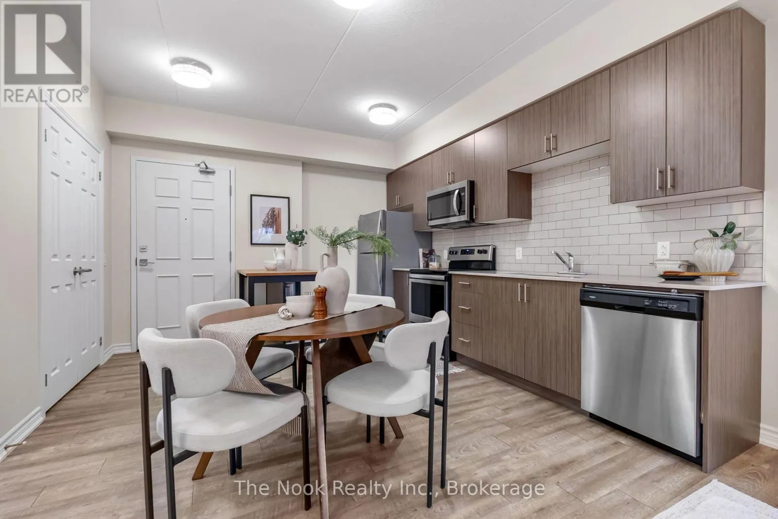 226 - 290 LIBERTY STREET N #226