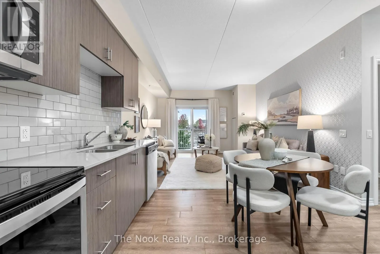 226 - 290 LIBERTY STREET N #226