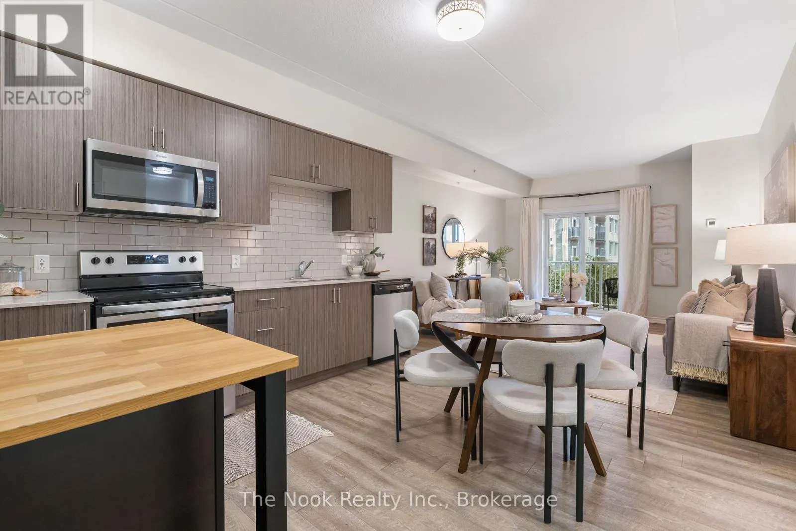 226 - 290 LIBERTY STREET N #226