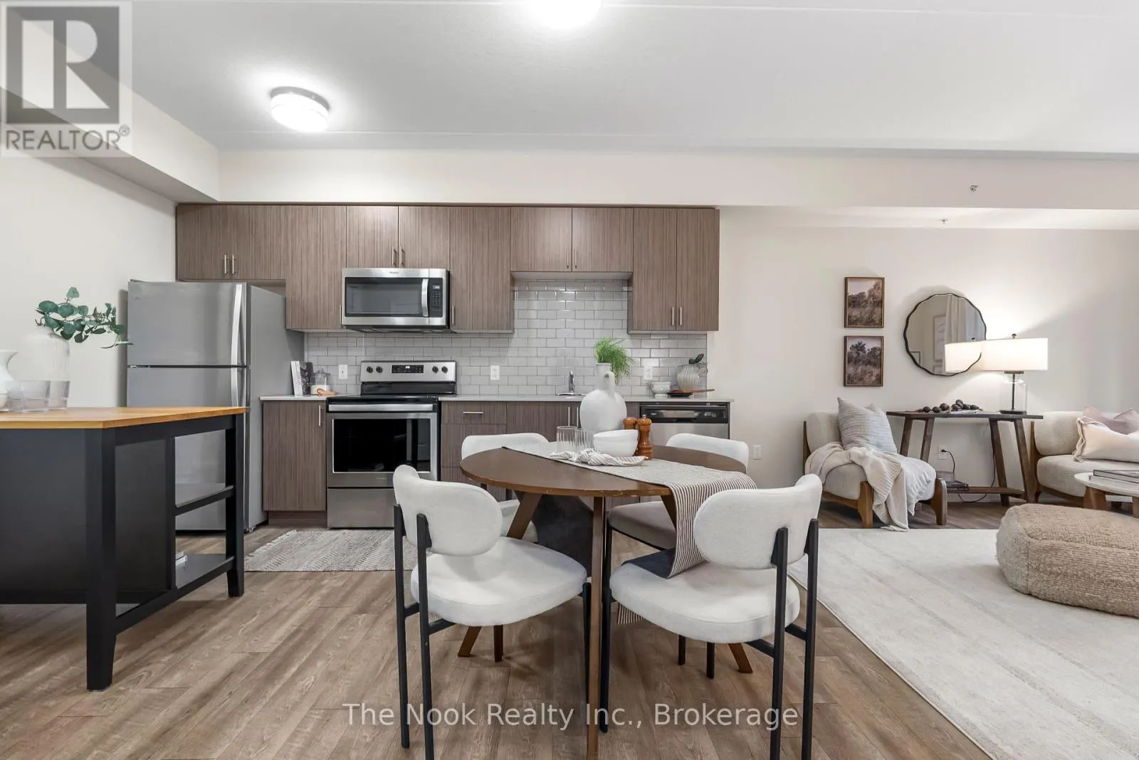 226 - 290 LIBERTY STREET N #226
