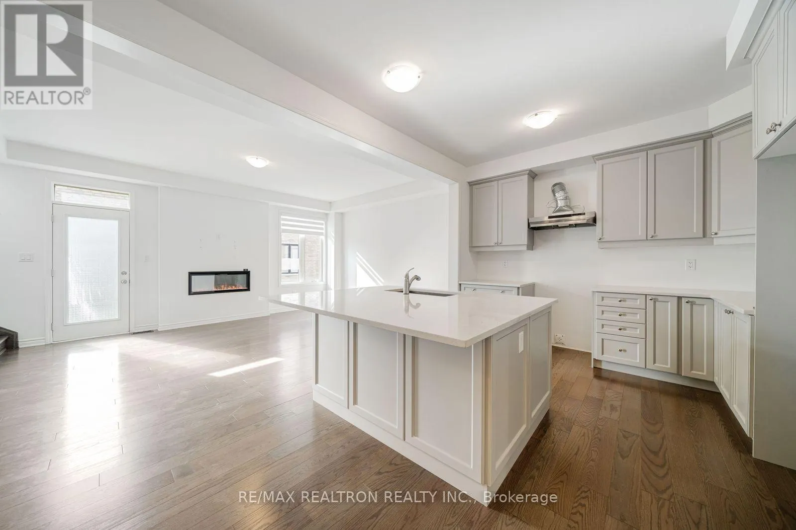 1570 SCARLETT TRAIL