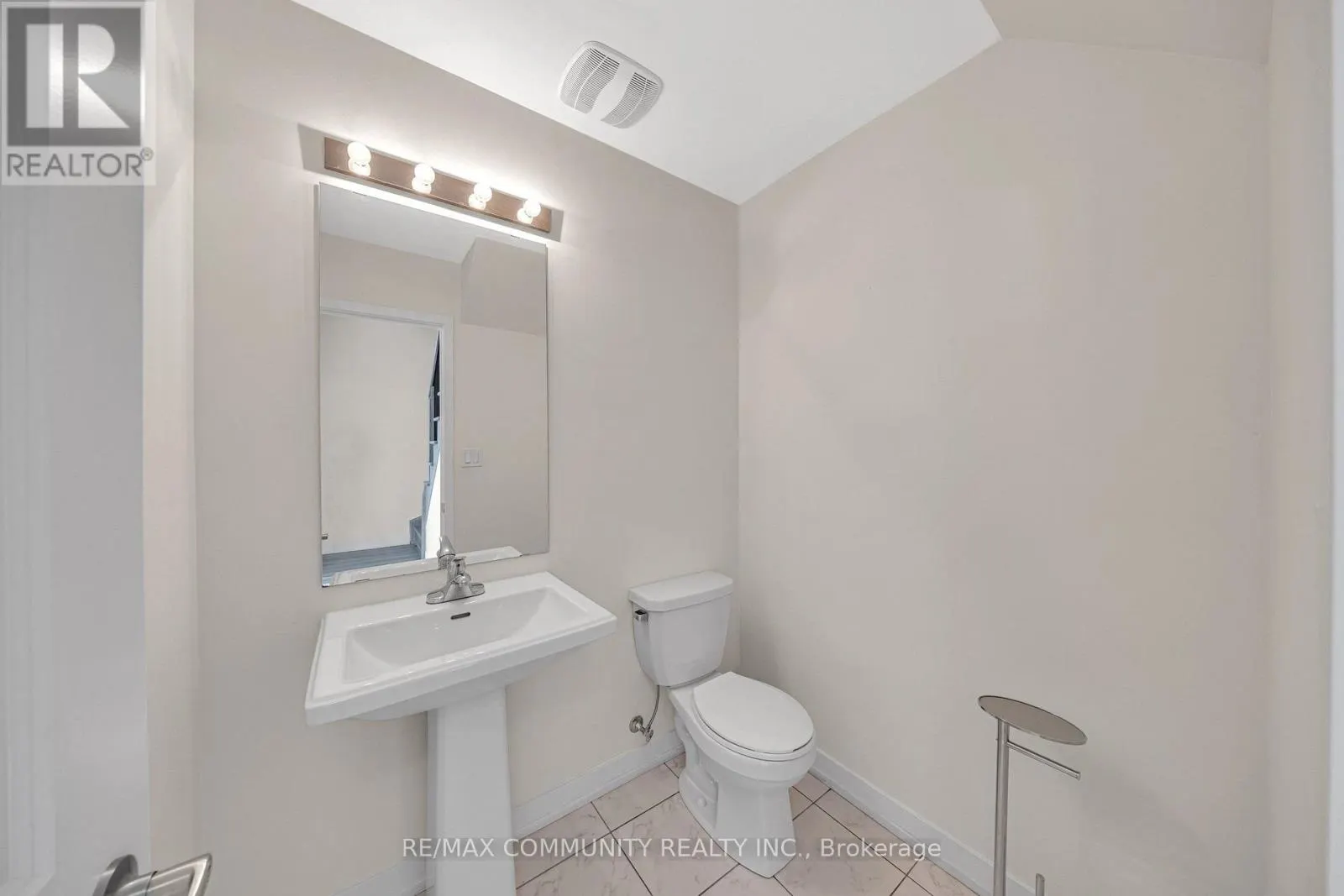 419 - 2550 CASTLEGATE CROSSING