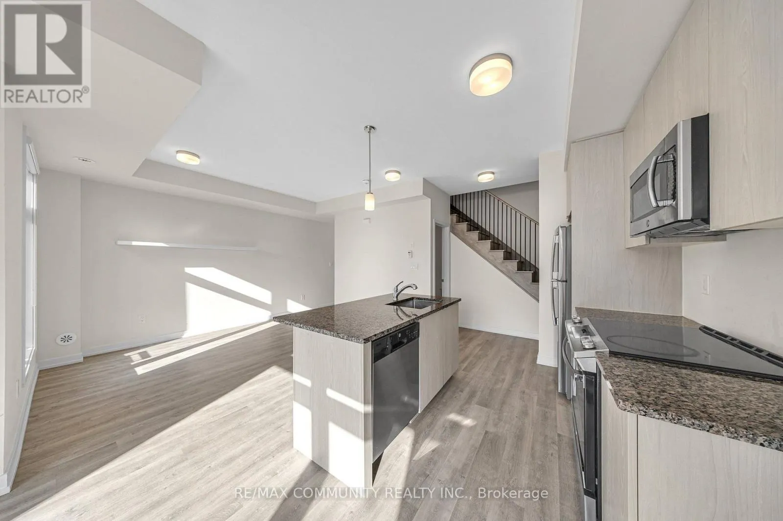 419 - 2550 CASTLEGATE CROSSING