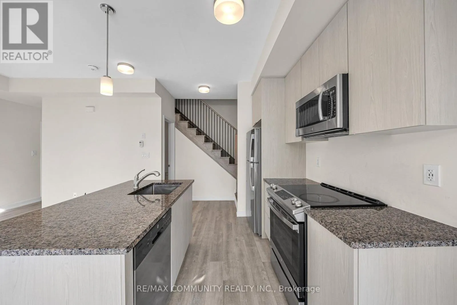 419 - 2550 CASTLEGATE CROSSING