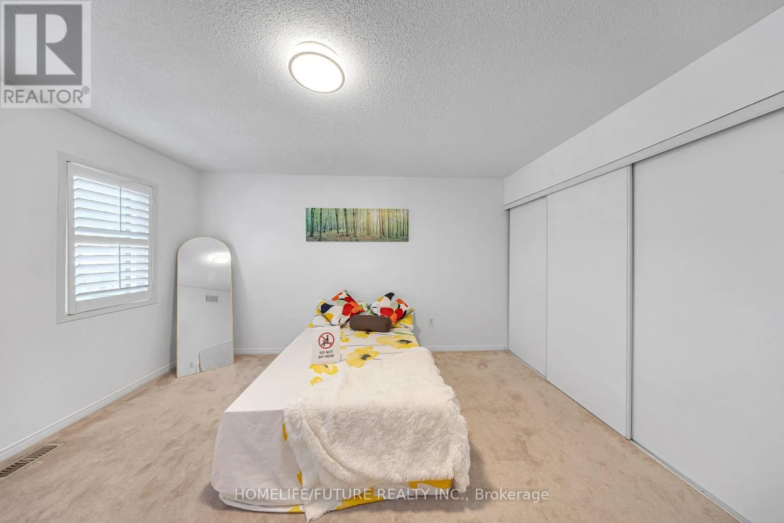 17 GRAINGER CRESCENT