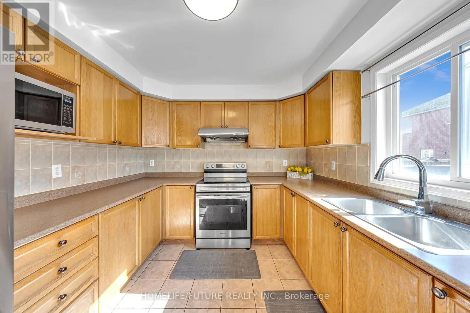 17 GRAINGER CRESCENT