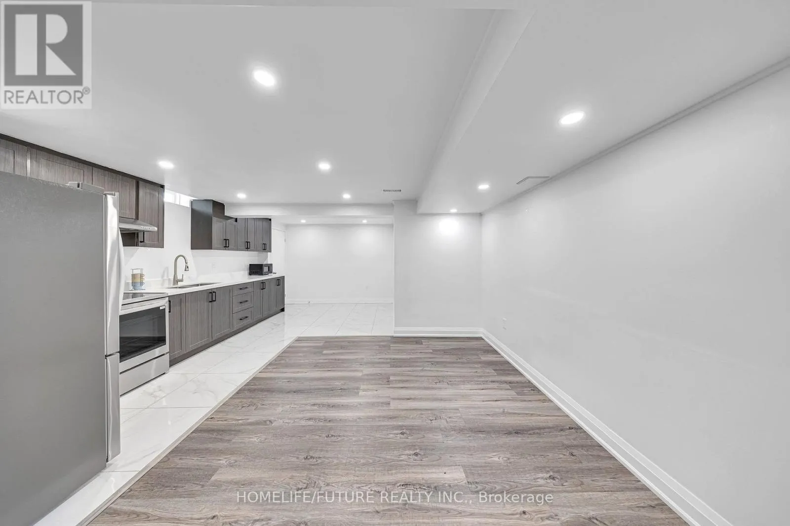 17 GRAINGER CRESCENT