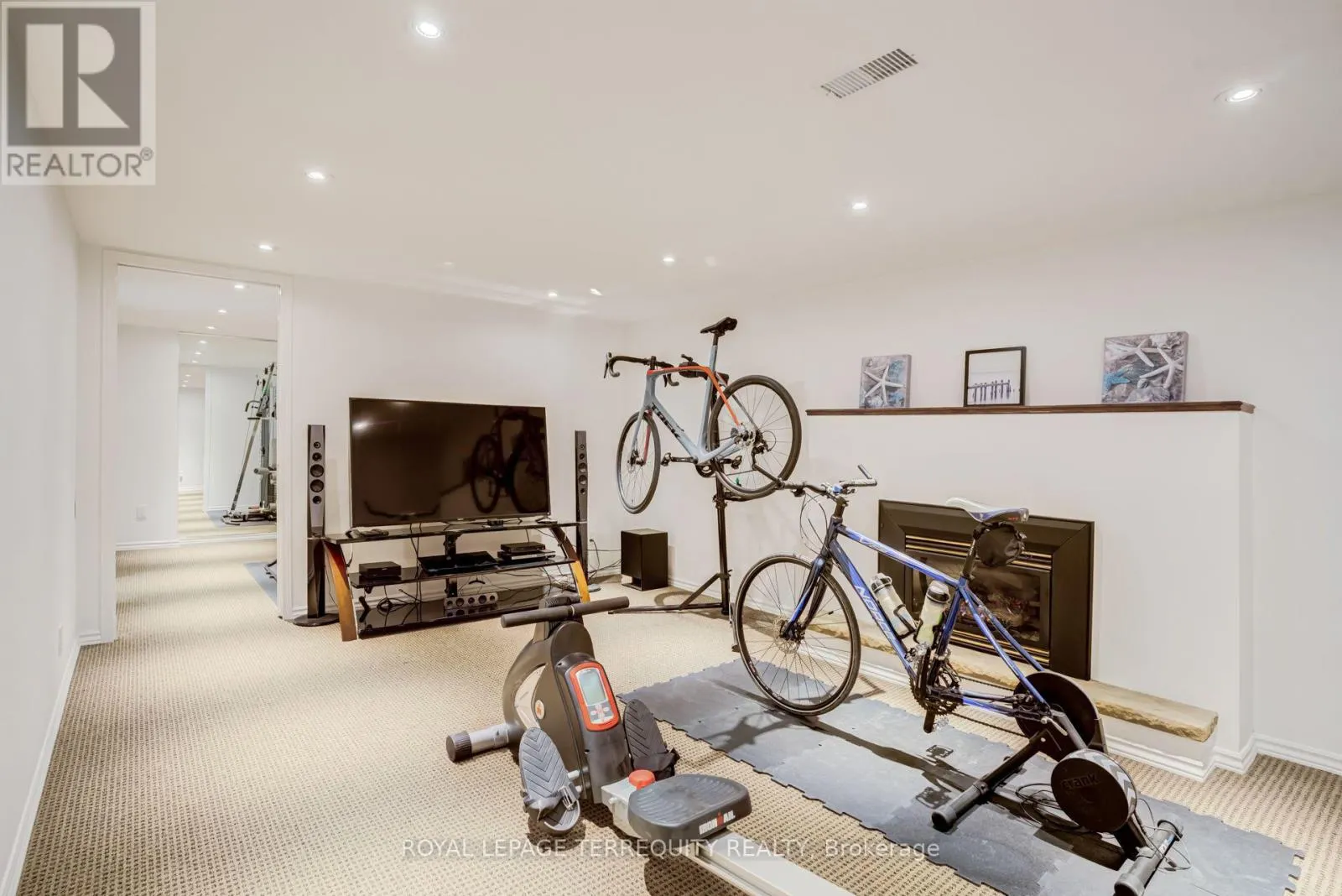 258 GUILDWOOD PARKWAY