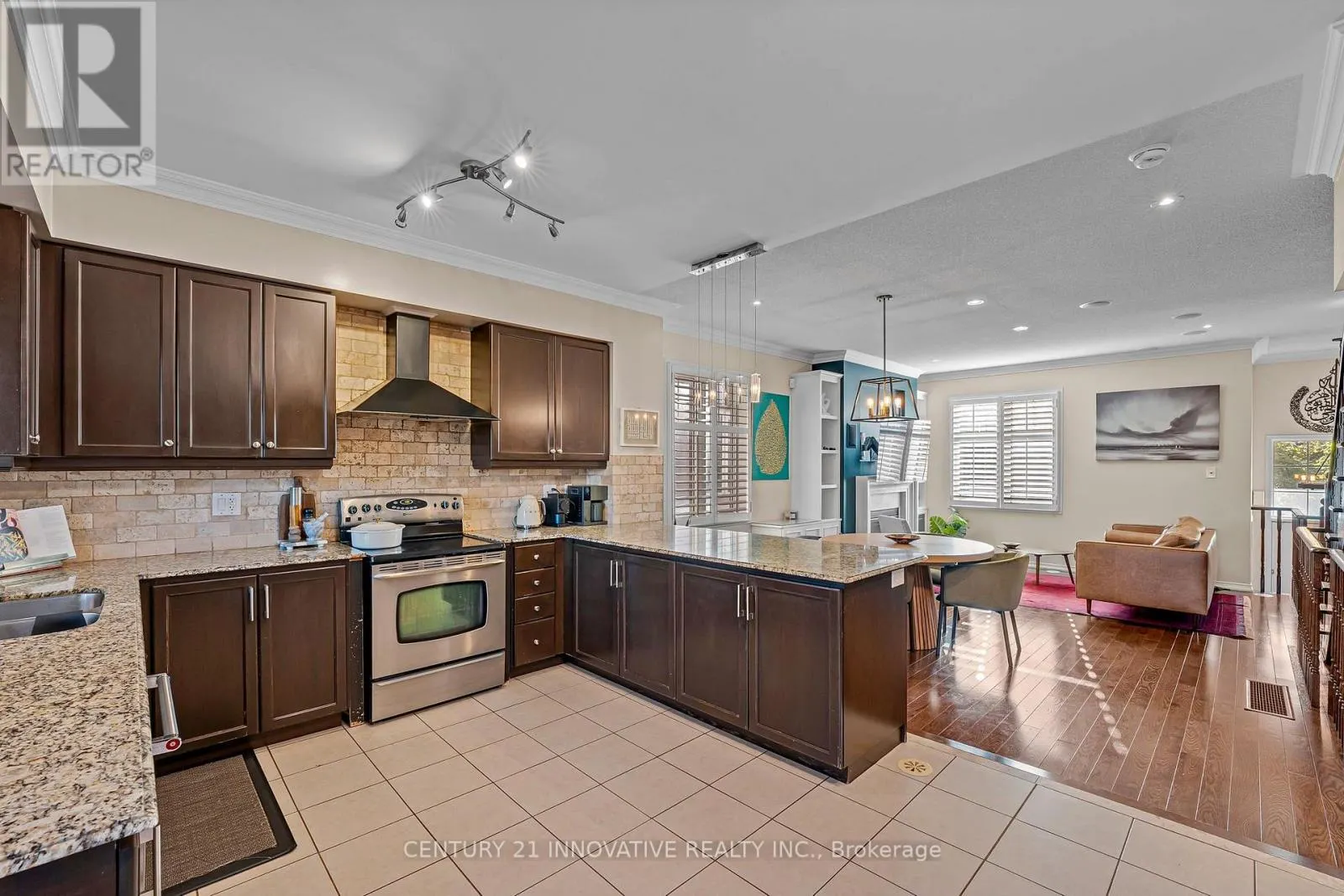 99 JOHN BELL CRESCENT