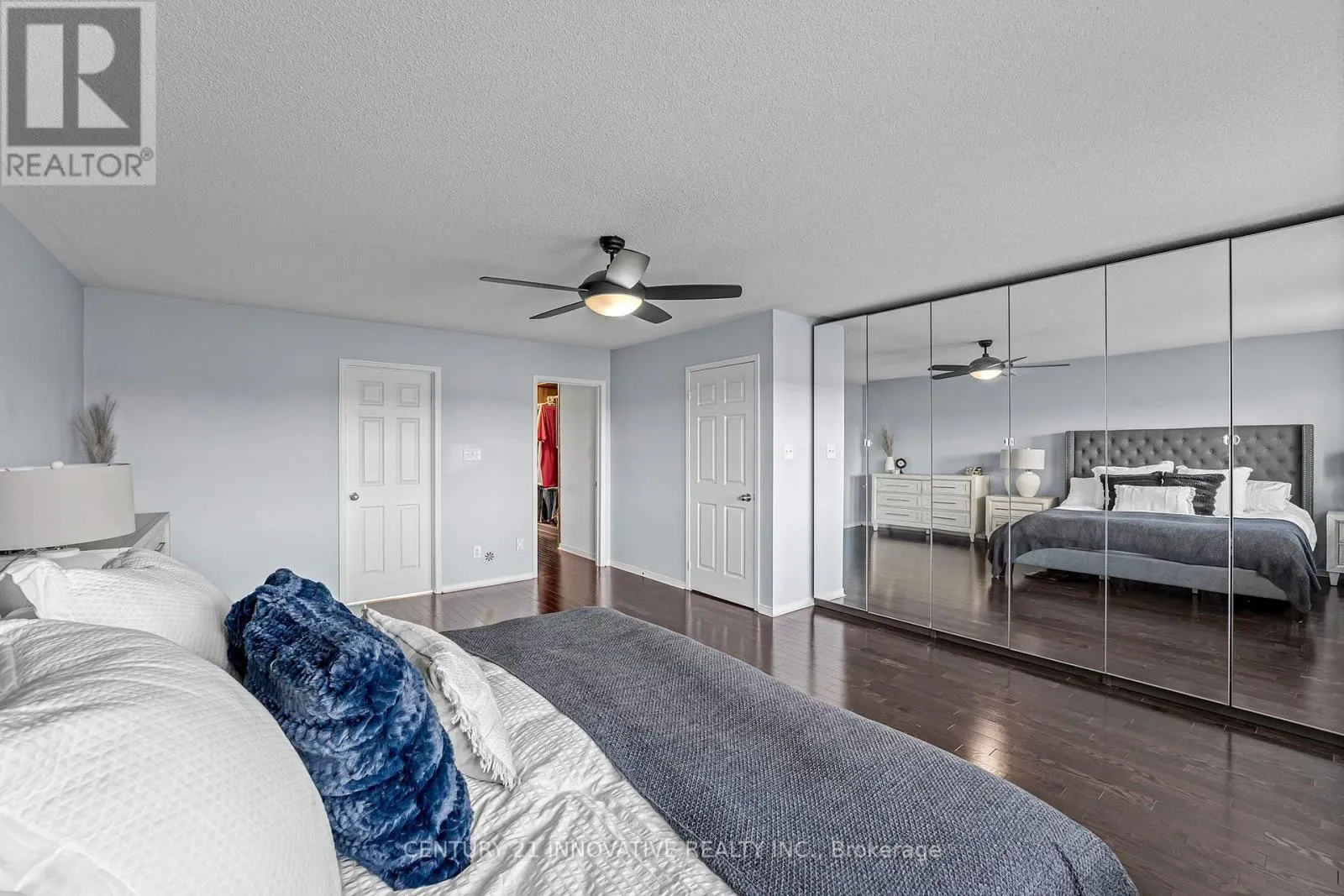 99 JOHN BELL CRESCENT