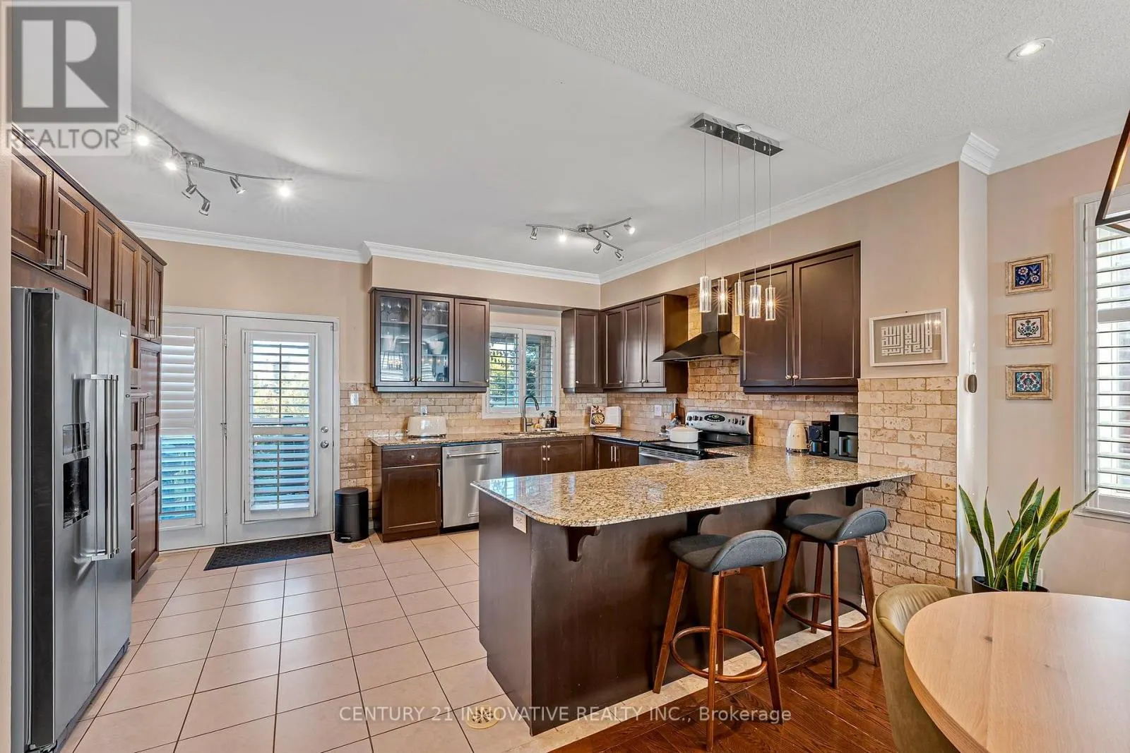 99 JOHN BELL CRESCENT