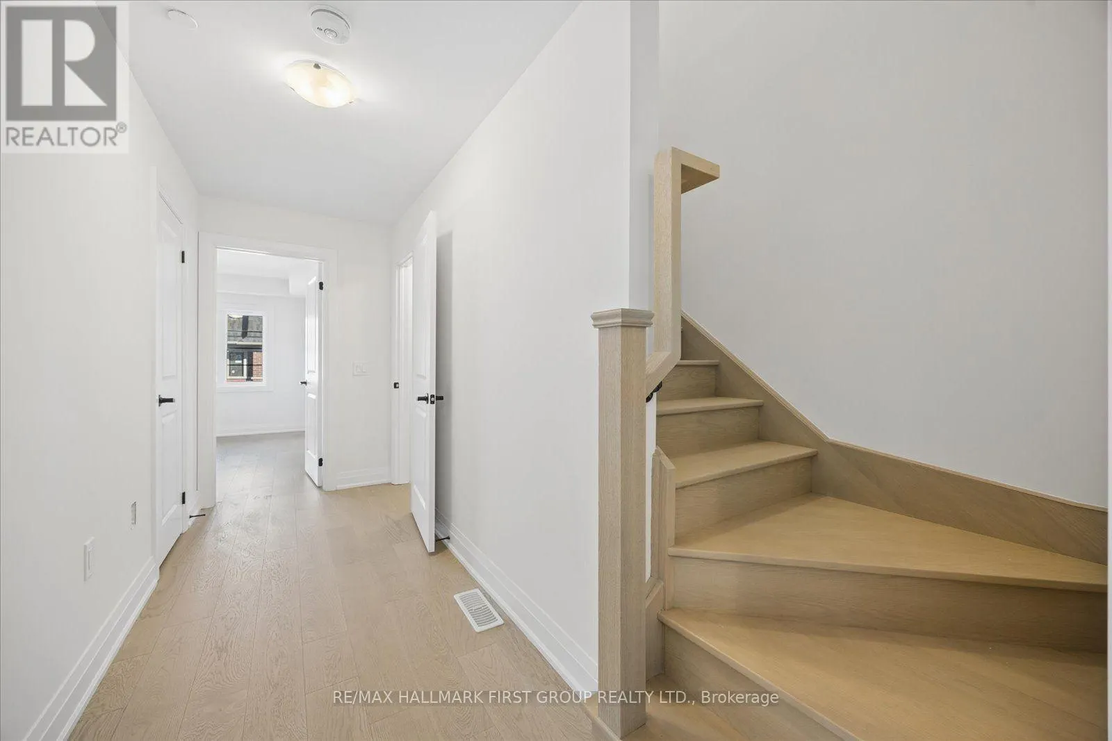 39 MARRET LANE