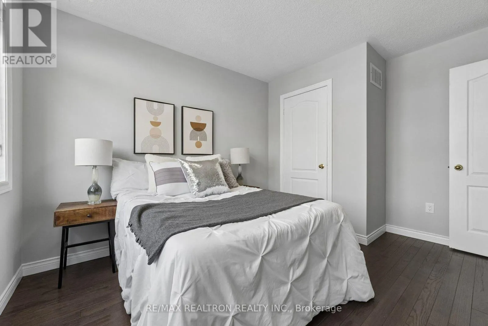 58 LUROSA CRESCENT