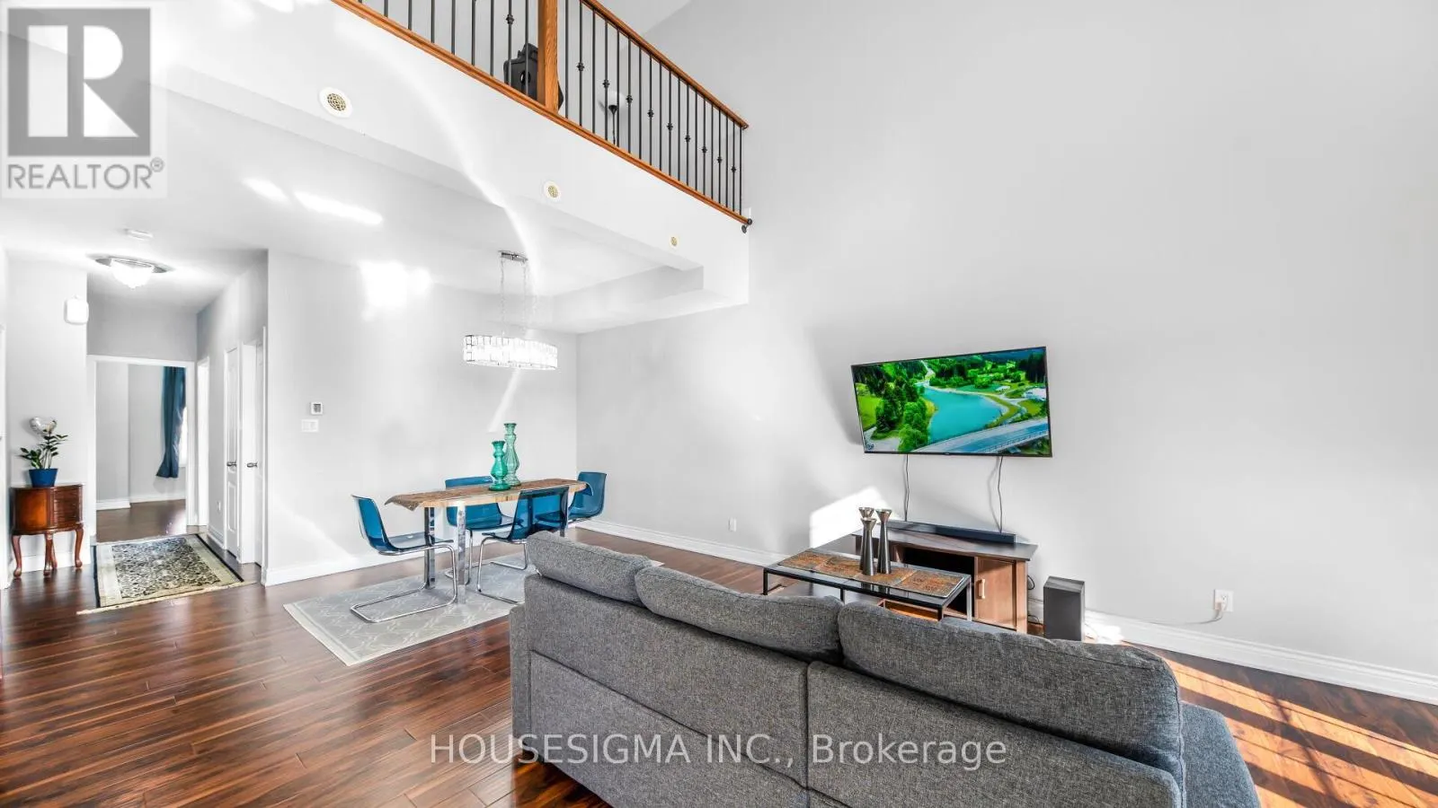 18 LOVEGROVE LANE