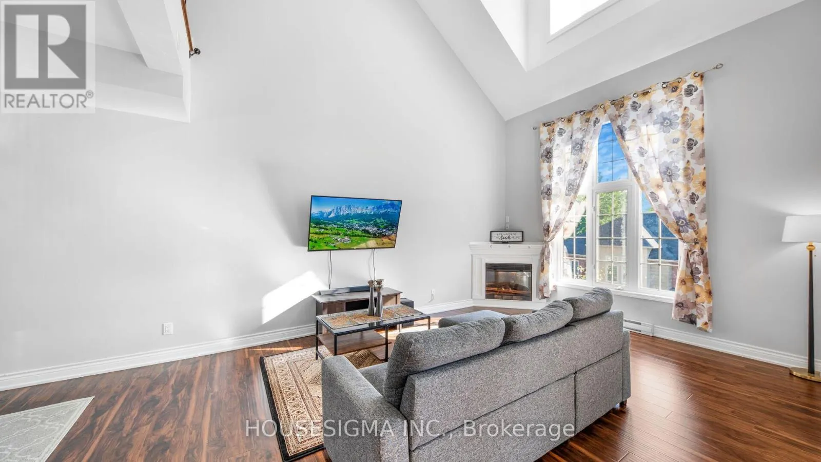 18 LOVEGROVE LANE
