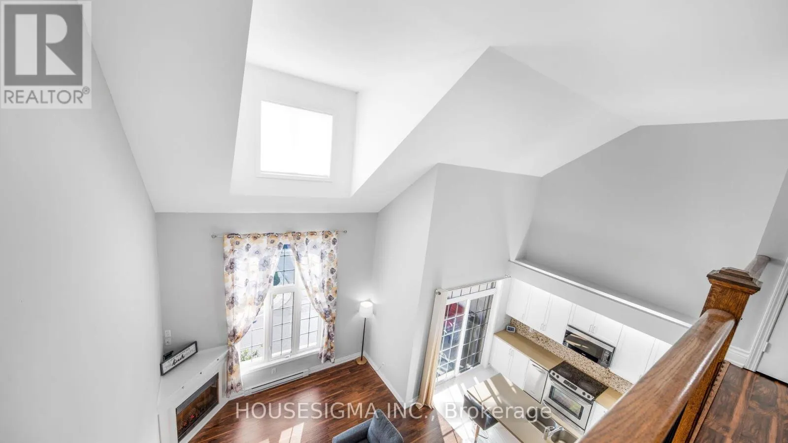 18 LOVEGROVE LANE