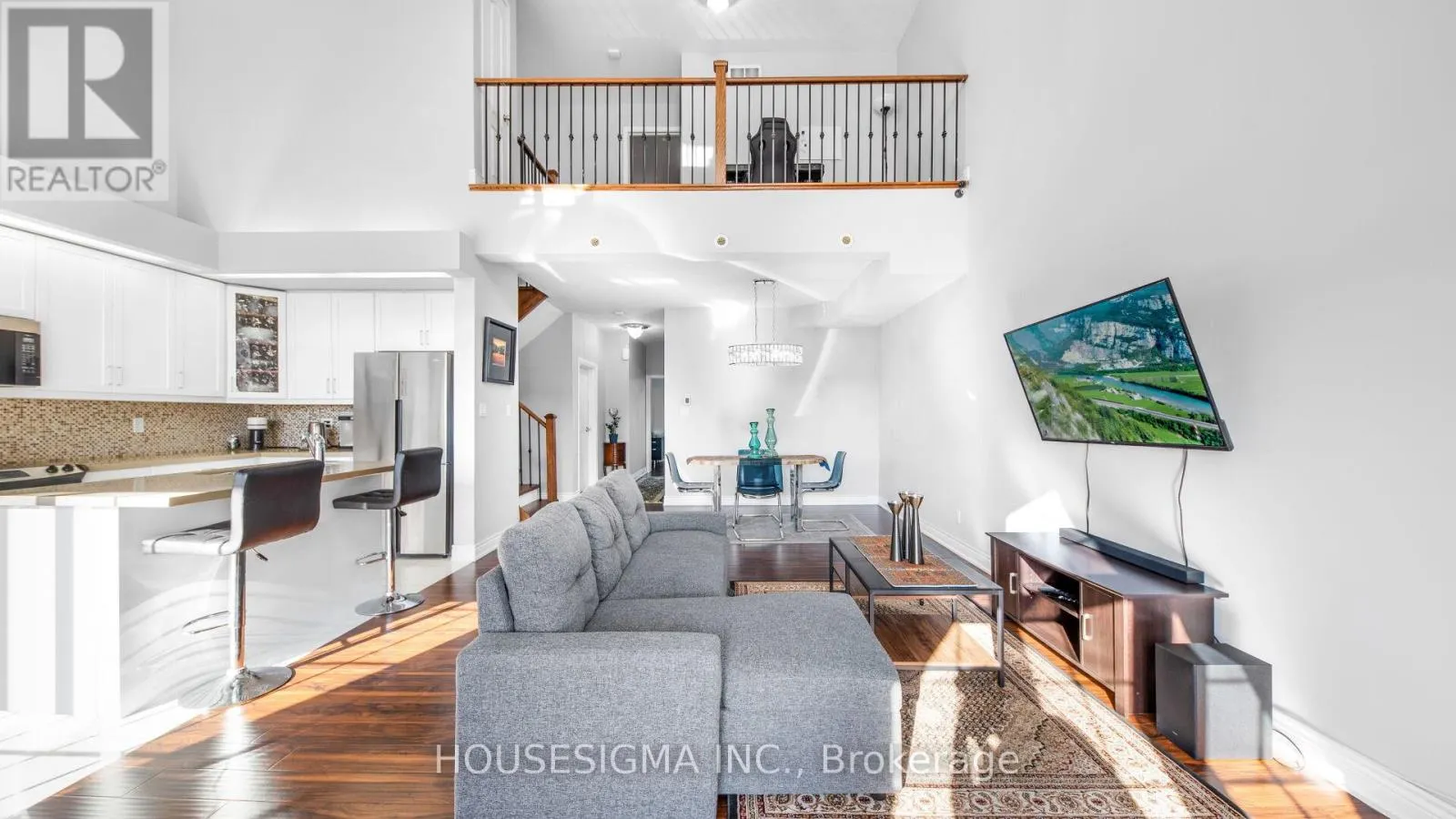 18 LOVEGROVE LANE