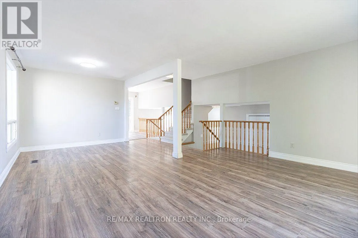 513 LABRADOR DRIVE