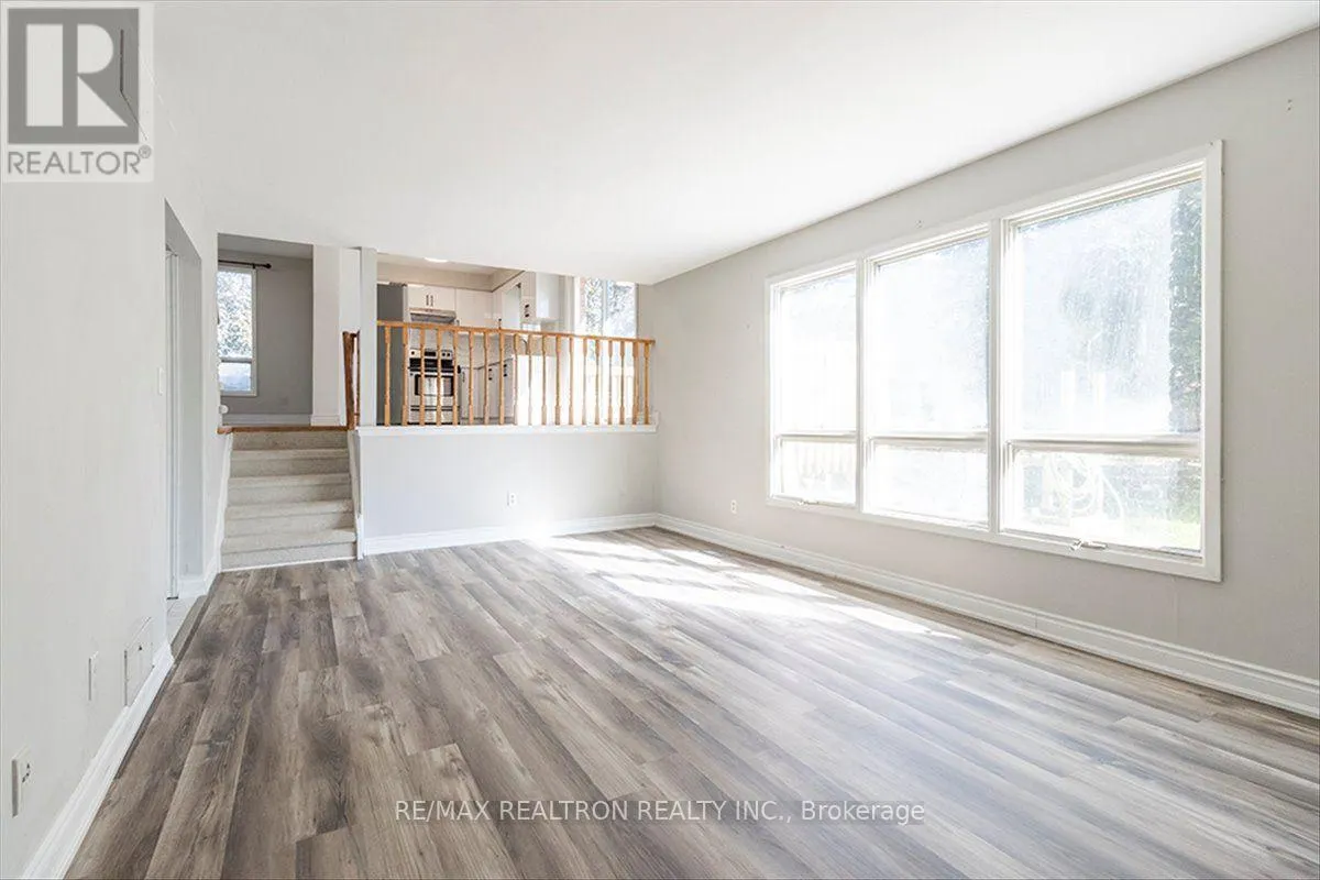 513 LABRADOR DRIVE