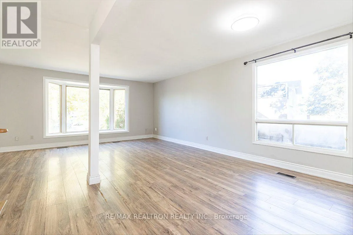 513 LABRADOR DRIVE