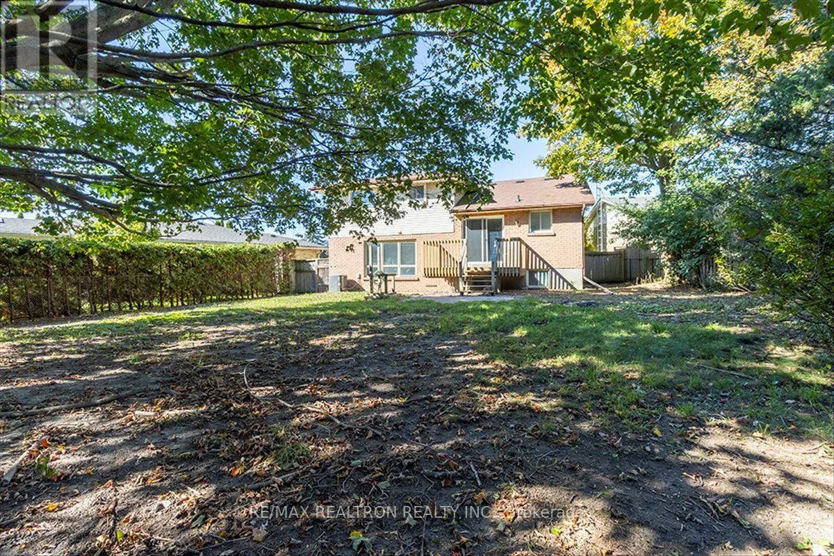 513 LABRADOR DRIVE