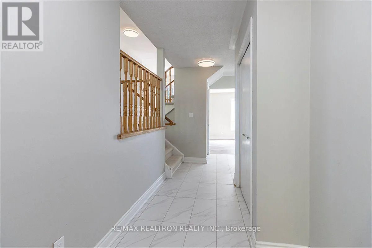 513 LABRADOR DRIVE
