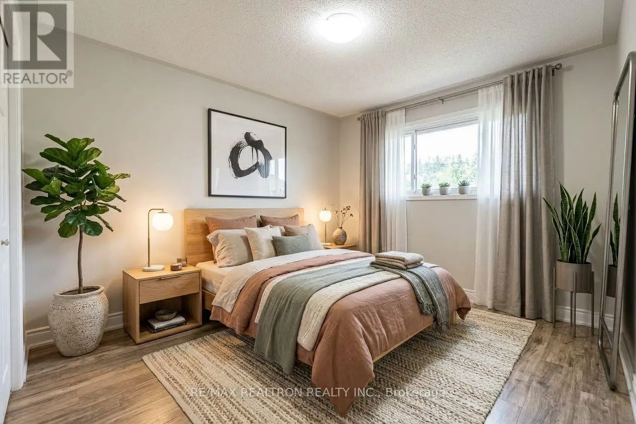 513 LABRADOR DRIVE