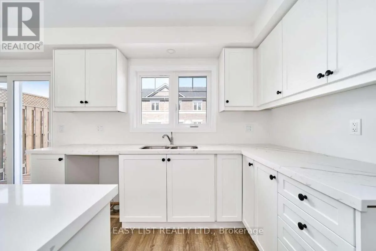 71 ADDYMAN CRESCENT