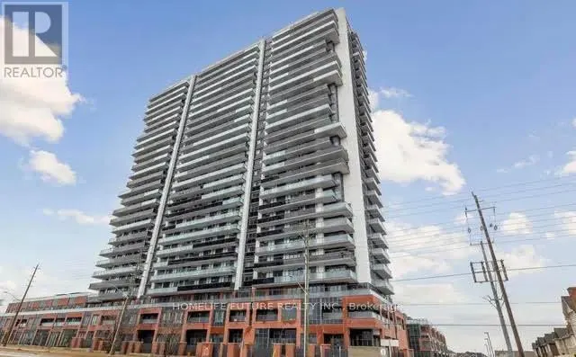 1608 - 2545 SIMCOE STREET