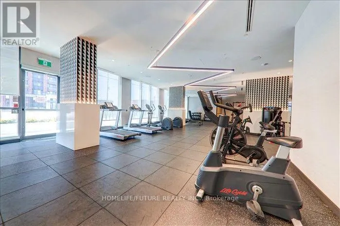 1608 - 2545 SIMCOE STREET