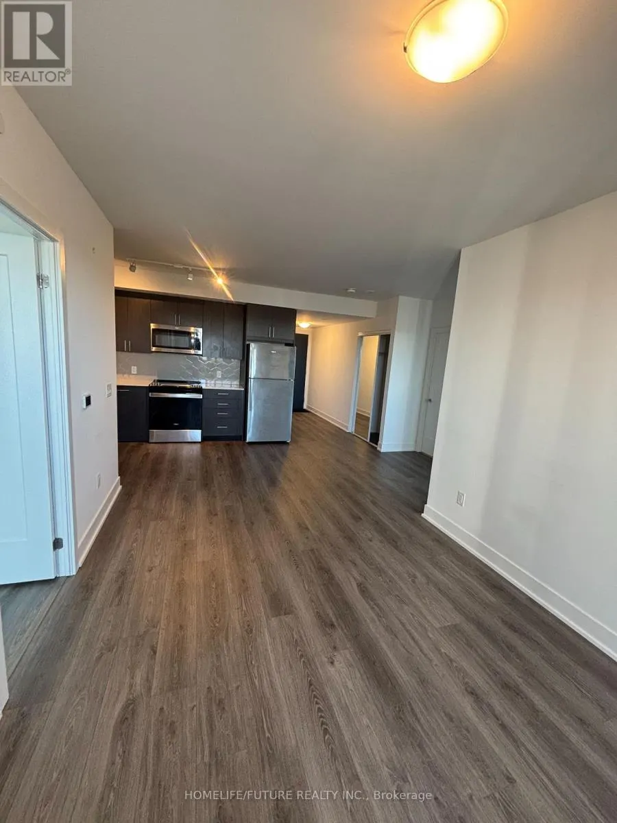 1608 - 2545 SIMCOE STREET