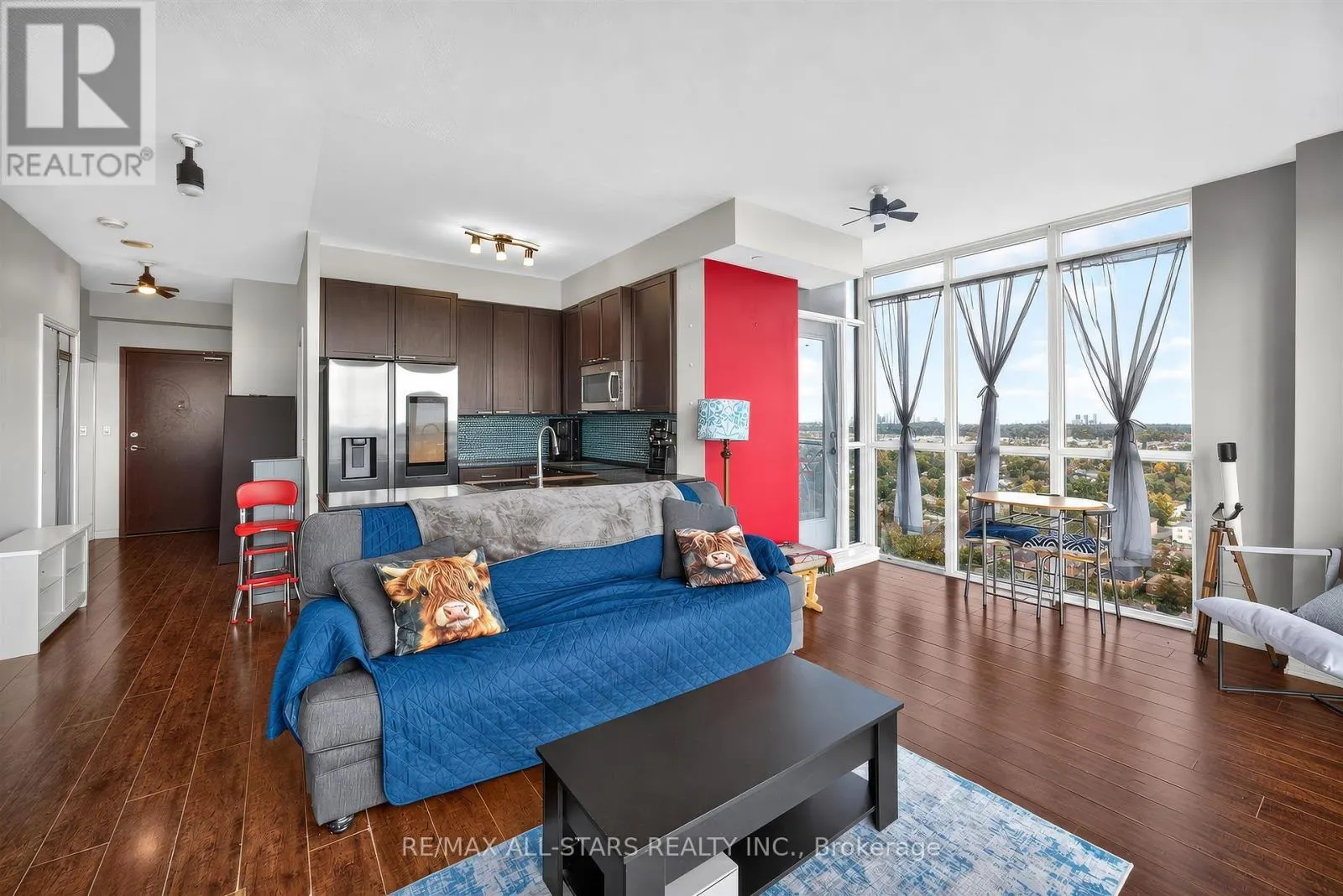 2009 - 1328 BIRCHMOUNT ROAD