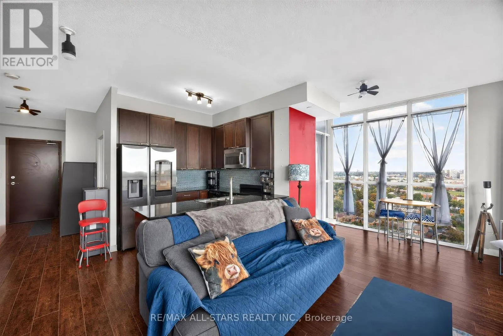 2009 - 1328 BIRCHMOUNT ROAD