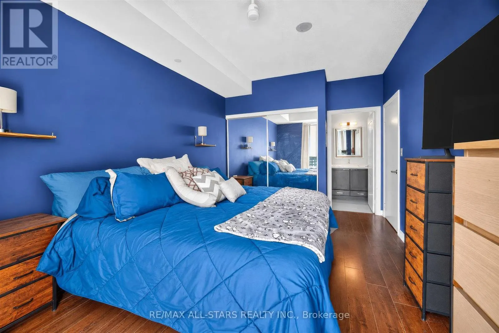2009 - 1328 BIRCHMOUNT ROAD